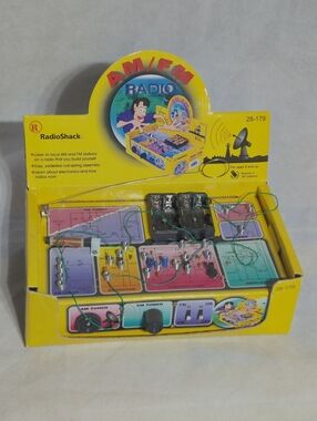 Vintage Radio Shack AM/FM Radio Kit - Yellow Display Box 28-179